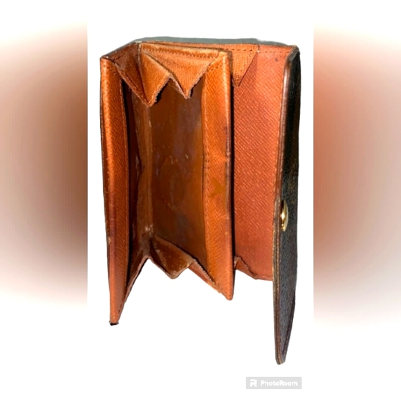 LOUIS VUITTON AUTHENTIC LEATHER COIN PURSE WITH UNBRANDED CHAIN GUC - Picture 4 of 6